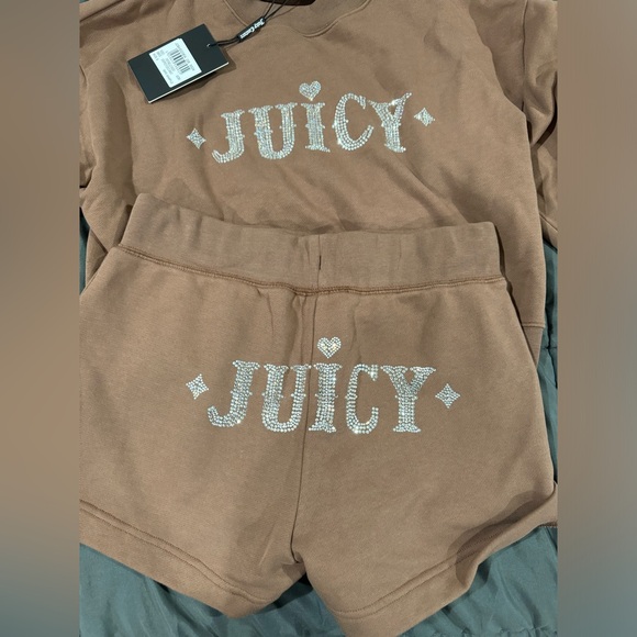 Juicy Couture Set - Picture 2 of 6